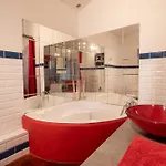 Pumperhouse Arles Camargue *