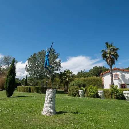 Pumperhouse Arles Camargue