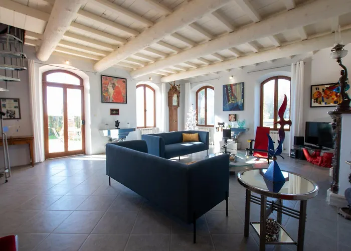 Pumperhouse Arles Camargue Saint-Gilles (Gard)